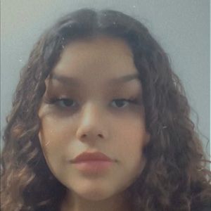 Meet your Posher, Daniela